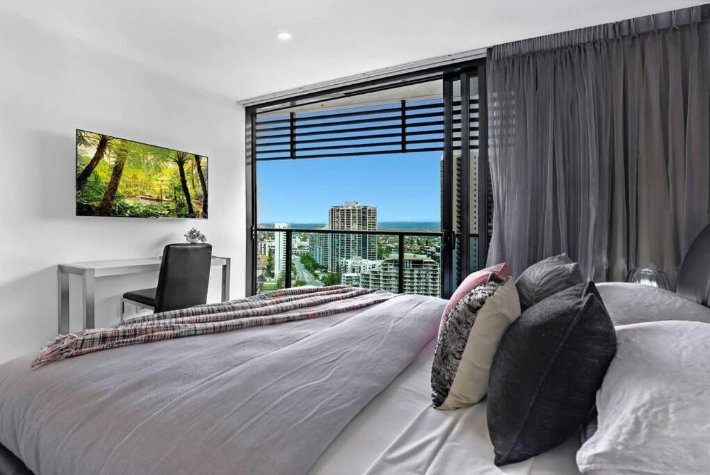 Oracle 2101 Apartment Gold Coast